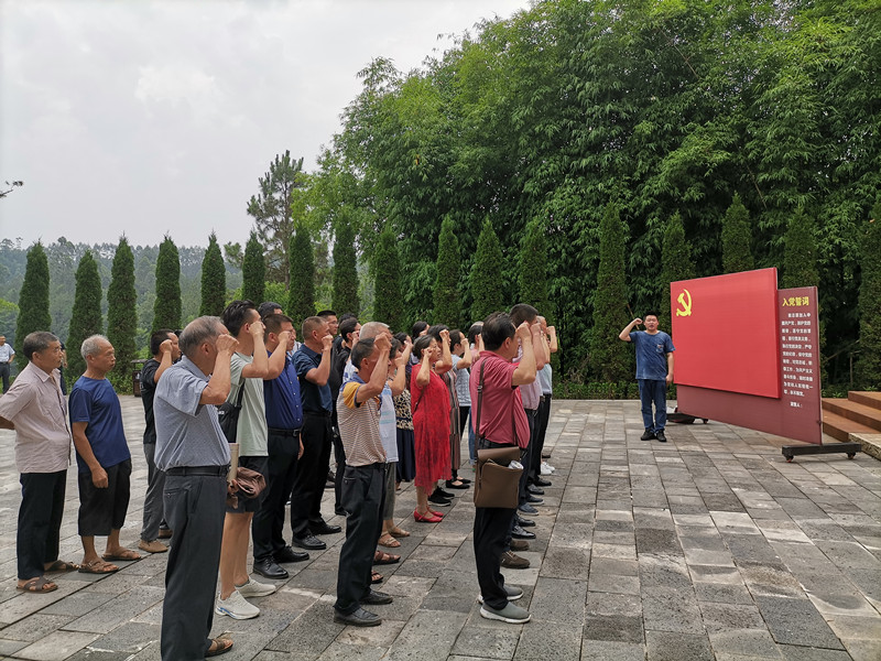 卢德铭3.jpg