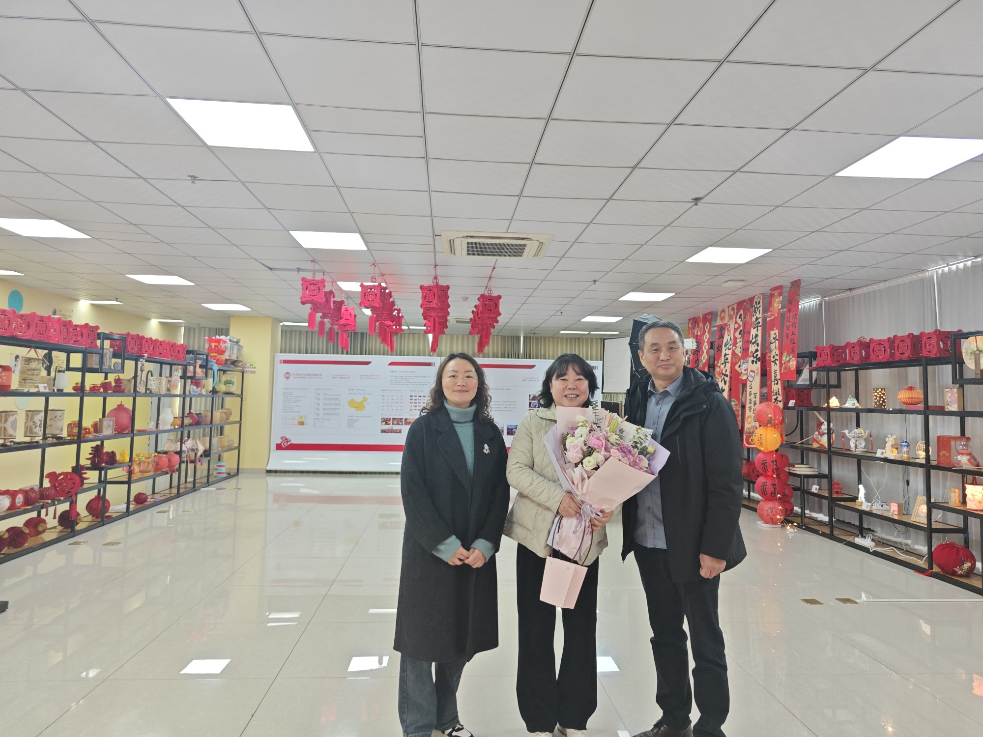 9c8abaa8b536928928352330cb4f03ea_副本.jpg